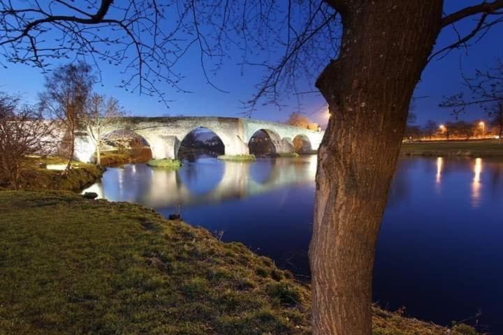 Historic Old Town 2 Bed Ground Floor Apartment Stirling Extérieur photo